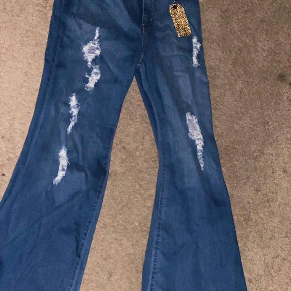 Jeans - Picture 1 of 4